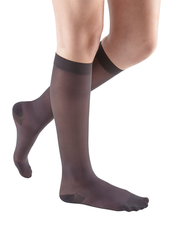 Medi Sheer & Soft Knee High 30-40mmHg - Compression Level: Extra Firm 30-40 MmHg - Female - Knee