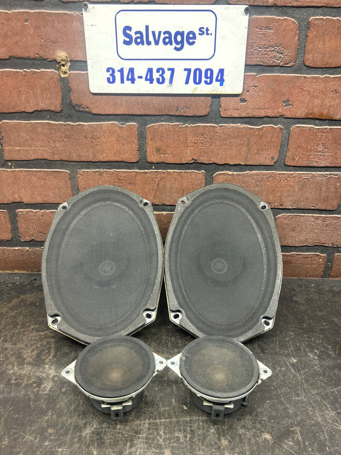 05-2010 Chrysler 300C Front and Rear Door Audio Speakers Set of 4 OEM 5059063AC