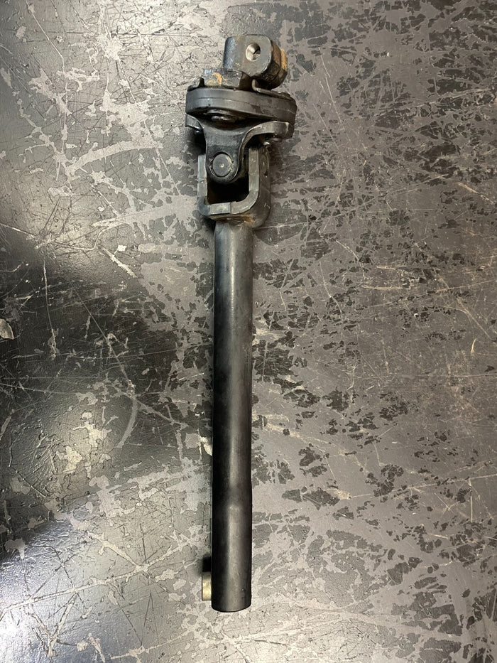 06-10 Challenger/Charger/300 Lower Intermediate Steering Column Shaft 5057616AD