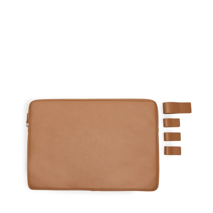 16 Inch Laptop Essentials Gift Set Cognac