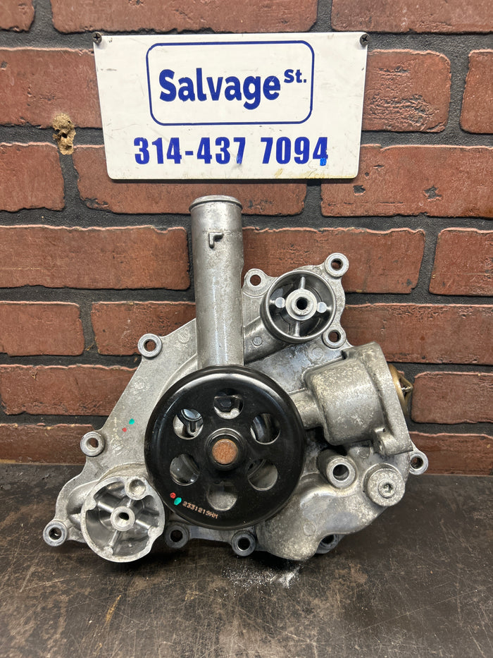 2005-2010 Chrysler 300/Dodge Charger/Challenger SRT8 6.1L Hemi Water Pump OEM