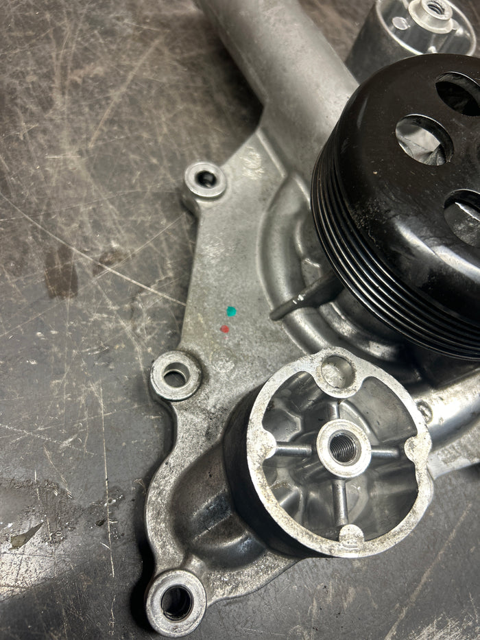 2005-2010 Chrysler 300/Dodge Charger/Challenger SRT8 6.1L Hemi Water Pump OEM