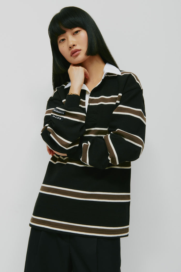 Model is 5’9” and is wearing a size S.