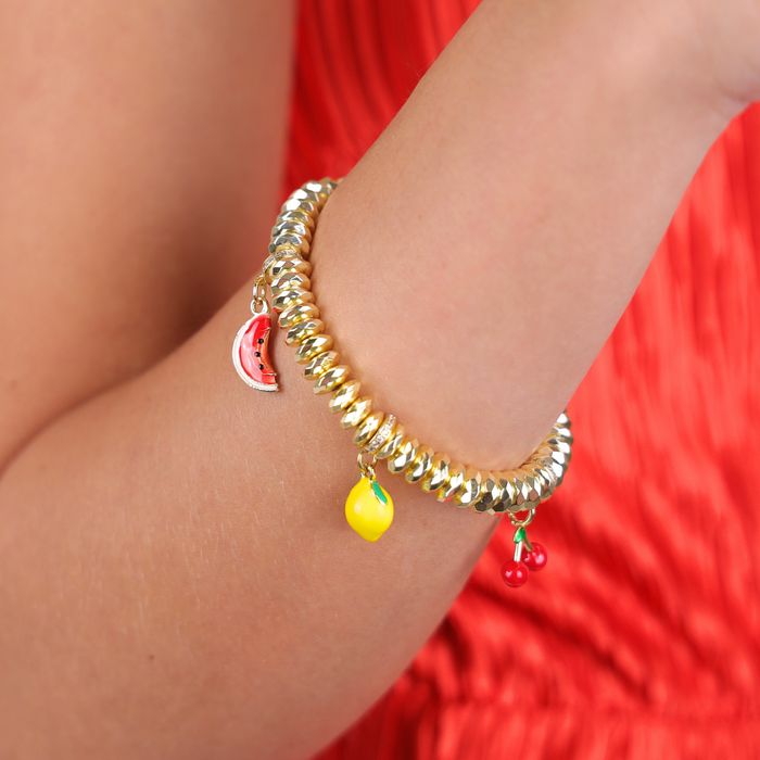 a person wearing a bracelet