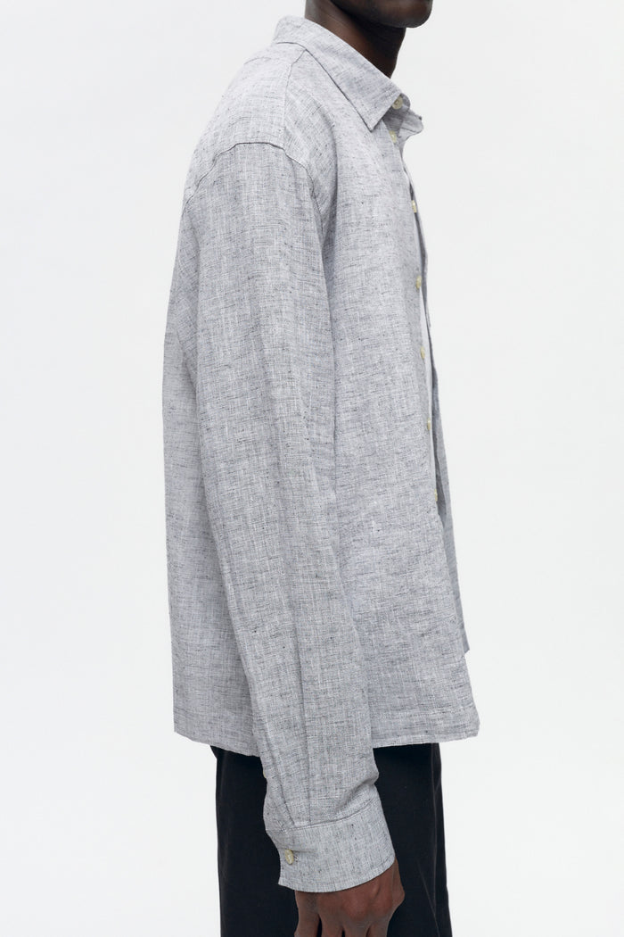 Featherweight Shirt in Puritan Grey