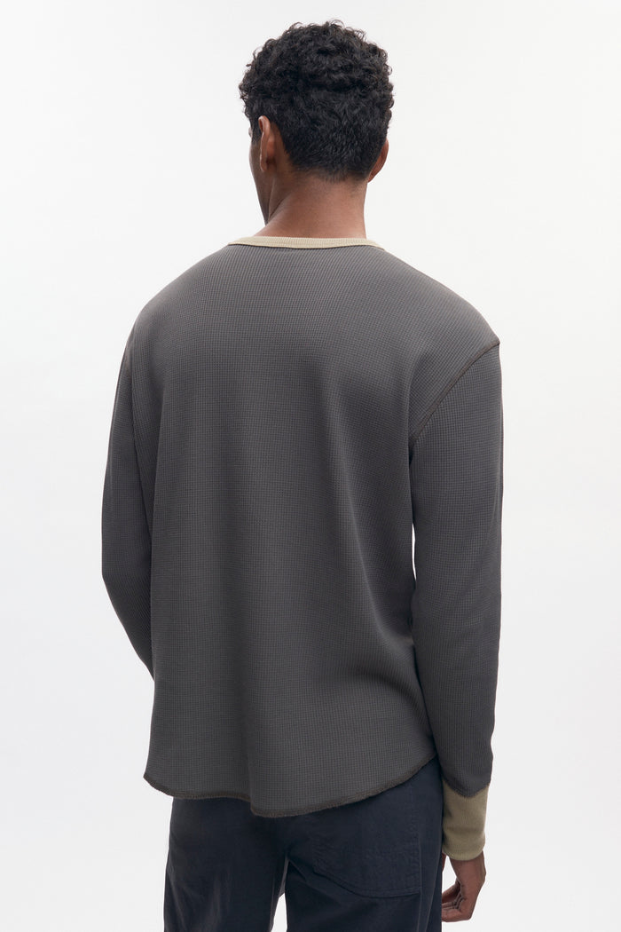 Men's Atlas Waffle Longsleeve in Beluga/Desert