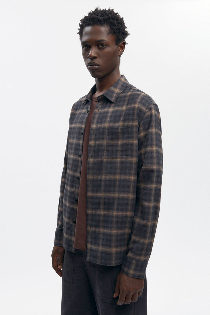 Men's Flannel Shirt in Brown Plaid