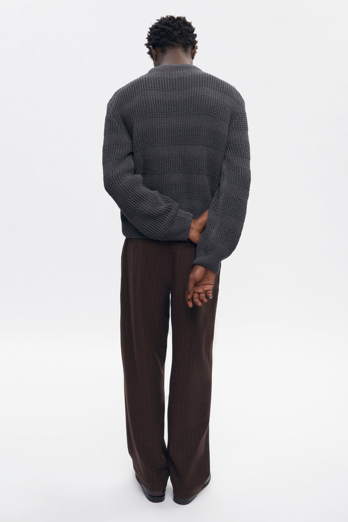 Men's Grid Stitch Crewneck Sweater in Charcoal Melange