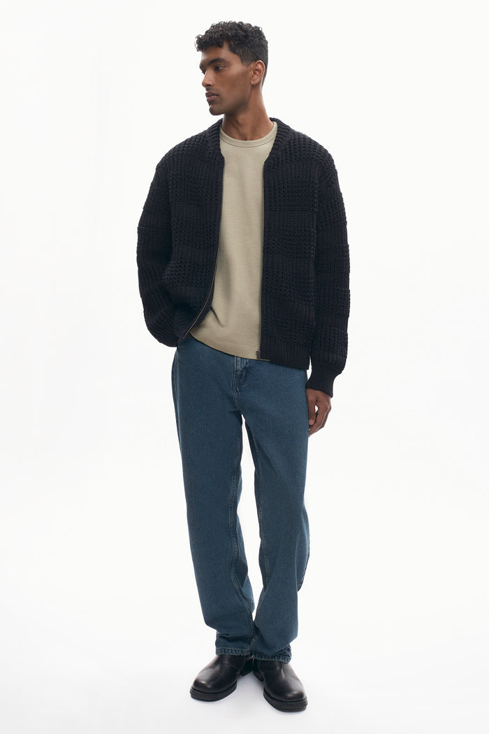 Men's Grid Stitch Zip Sweater in Black