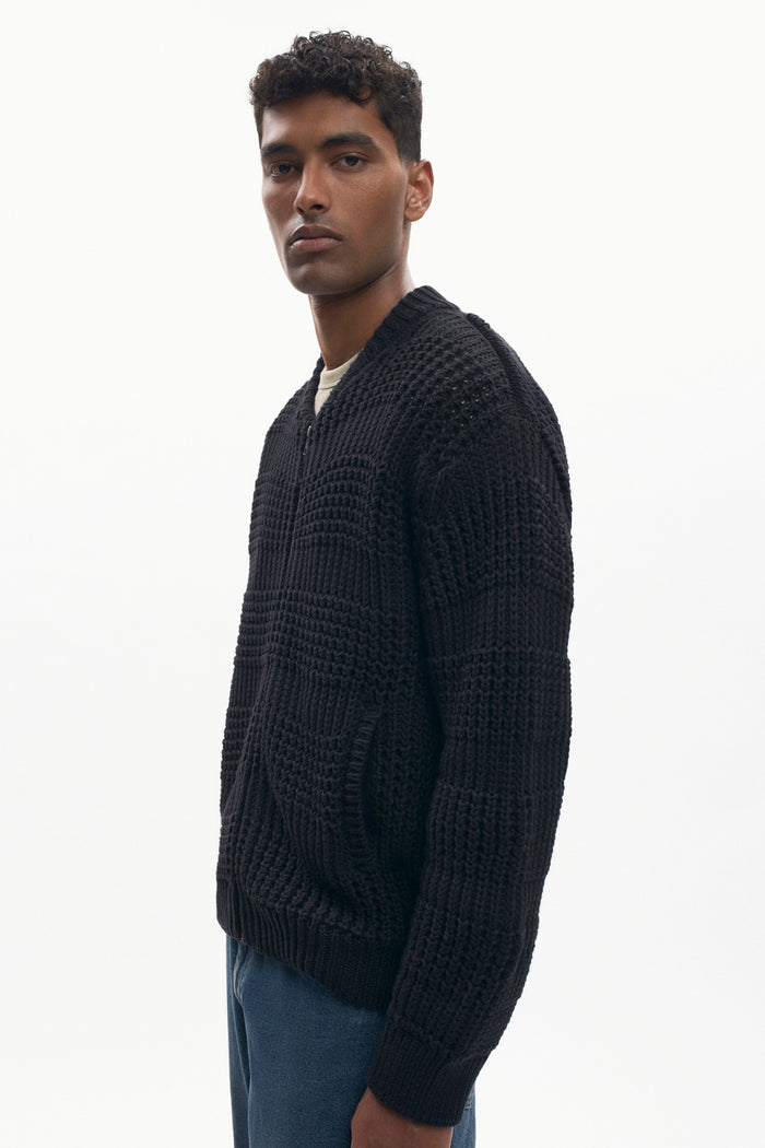 Men's Grid Stitch Zip Sweater in Black