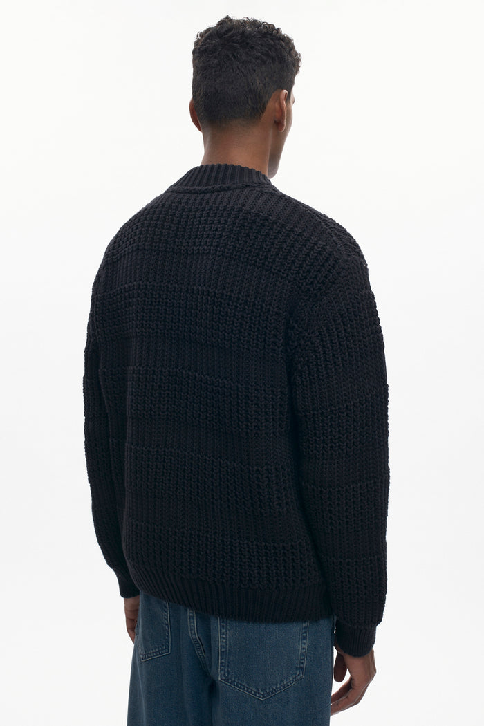 Men's Grid Stitch Zip Sweater in Black
