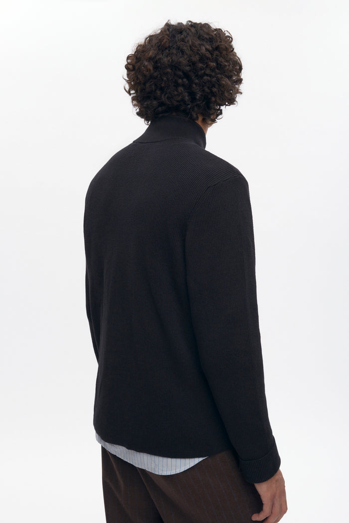 Men's Lightweight Zip Sweater in Black