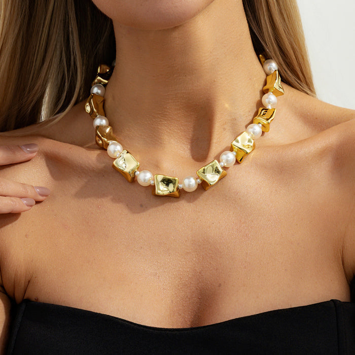 N2747 - Pleated Square Pearl Beaded Necklace