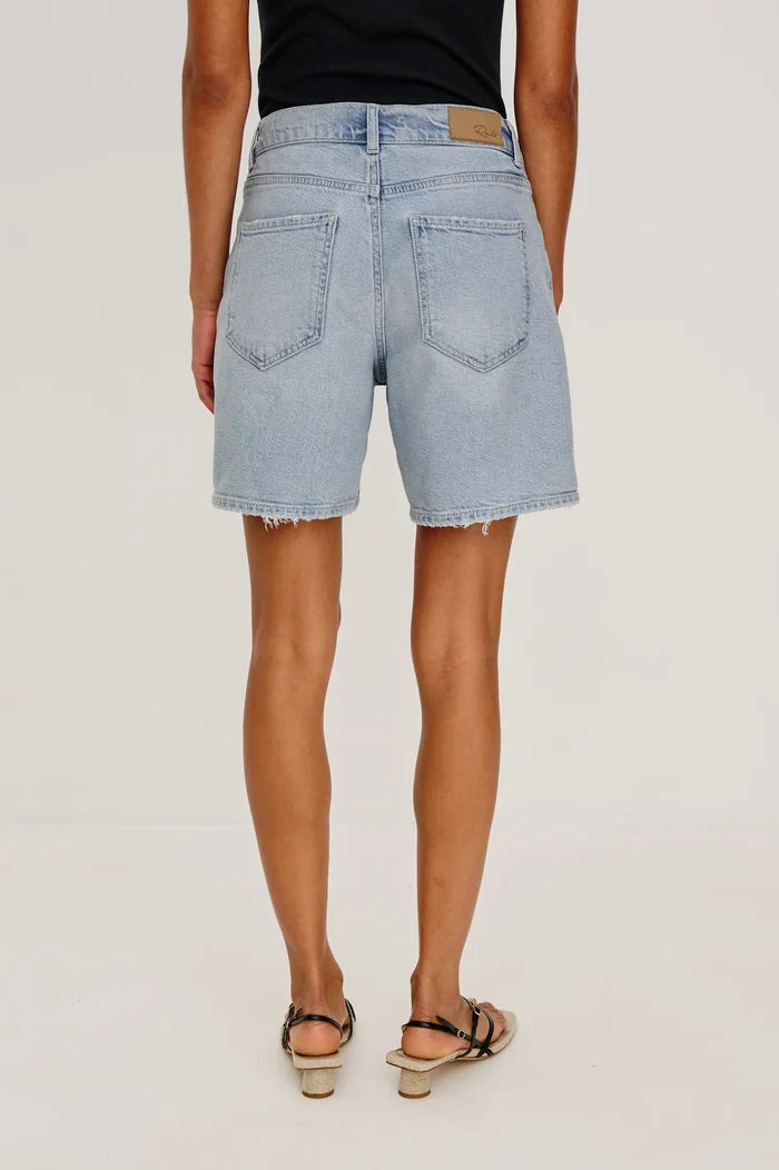 Rails Dume Short