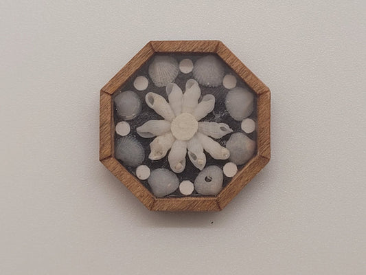 Sailor's Valentine- Shells in Flower Shape – by Pam Friend