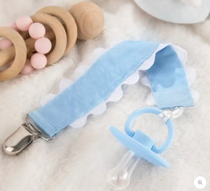 Scalloped Paci Clip
