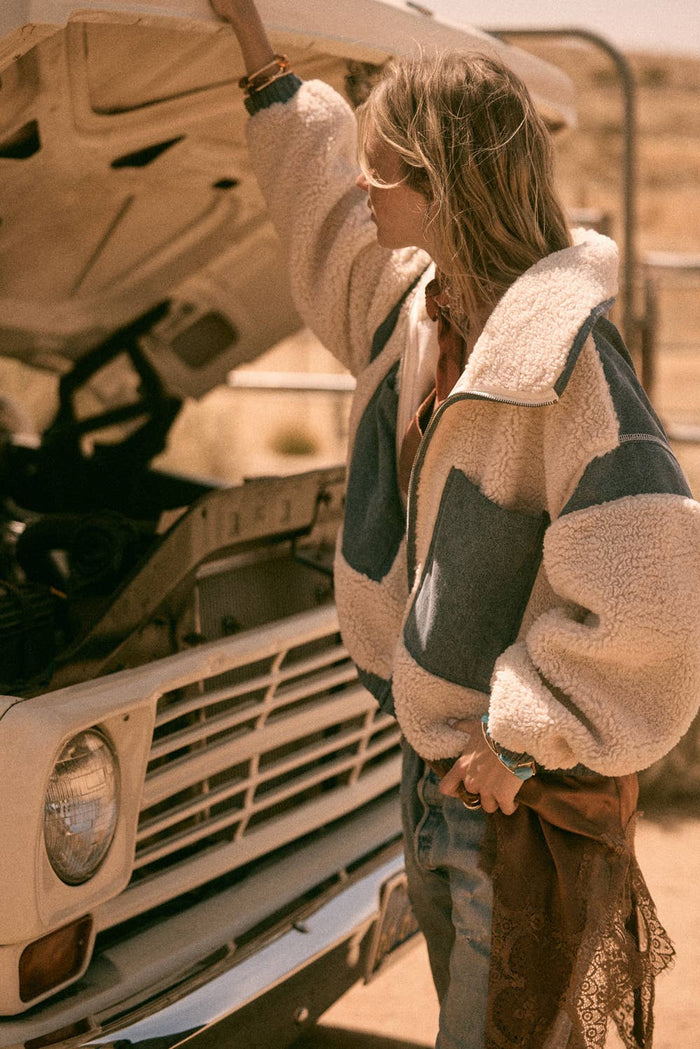 Sherpa Fleece and Denim Zip-Up Pocket Jacket