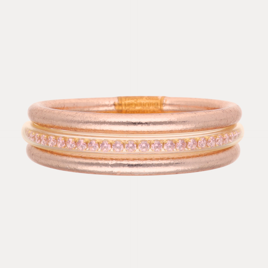 a close up of a ring