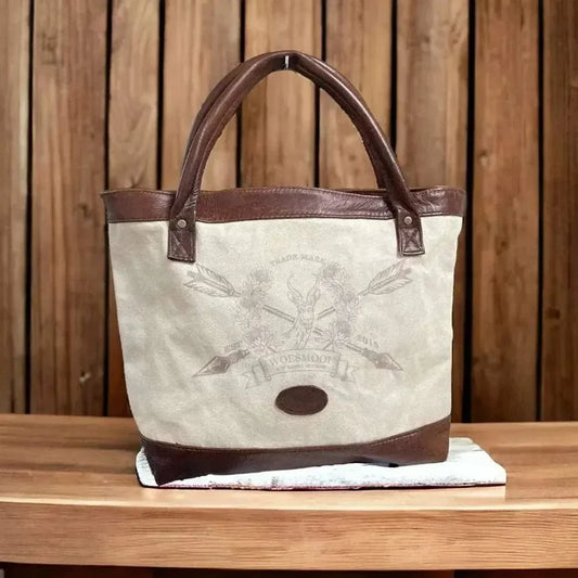 Woesmooi Shopper Bag with genuine leather inserts and canvas detailing featuring "Net vir mooi mense" motto